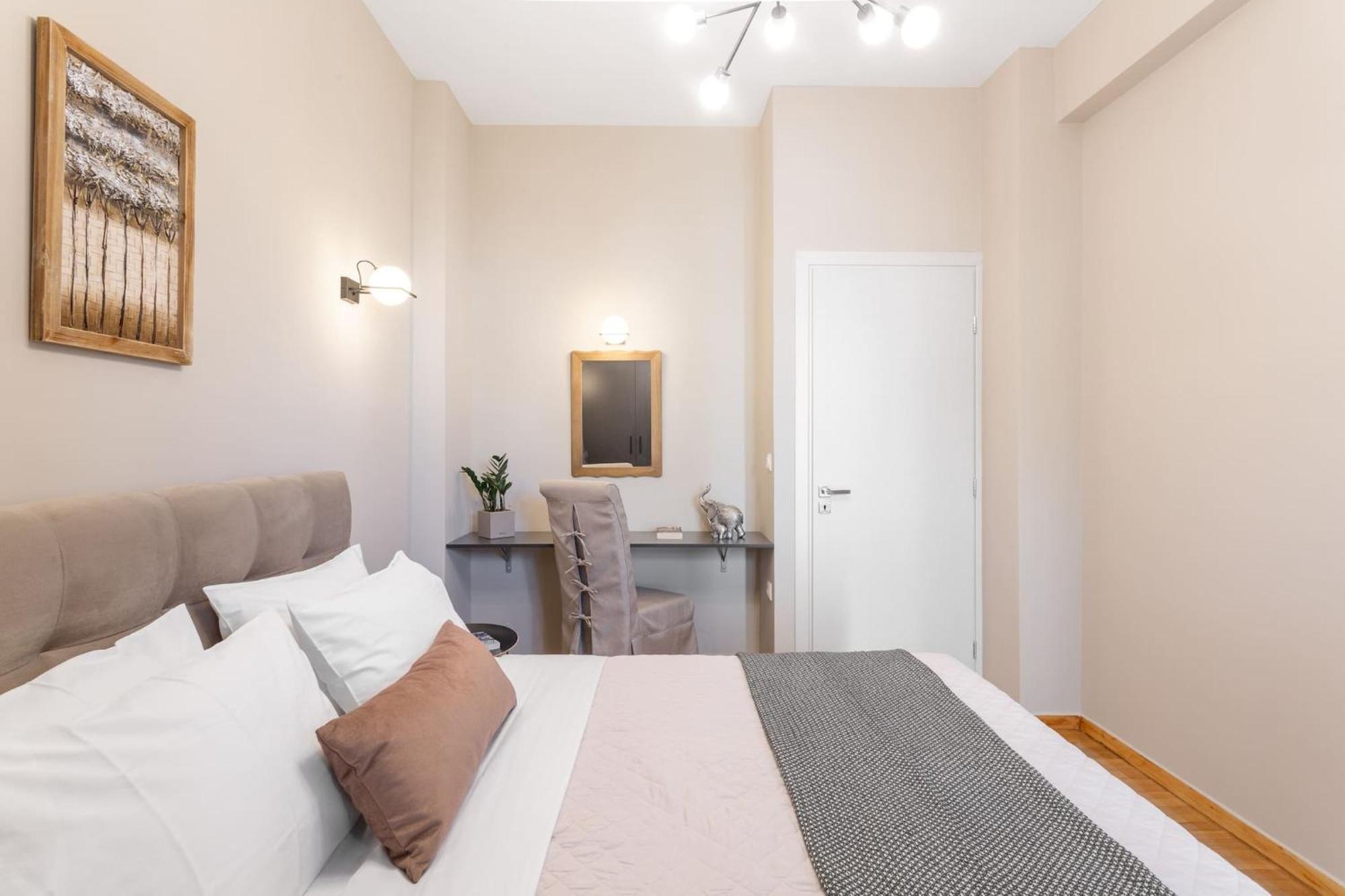 Deluxe 3-Bdrm Urban-Industrial Apt At Acropolis Athena Bagian luar foto